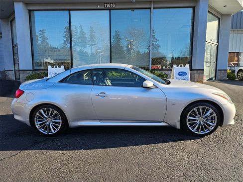 Used 2014 INFINITI Q60 Base w/ Premium Package image 8