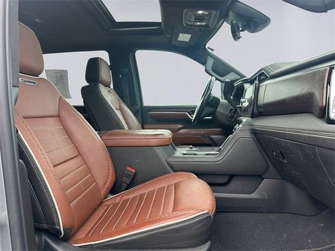 Used 2024 GMC Sierra 3500 Denali Ultimate image 15