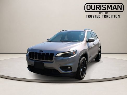 Used 2020 Jeep Cherokee Latitude Plus AWD/4WD image 5