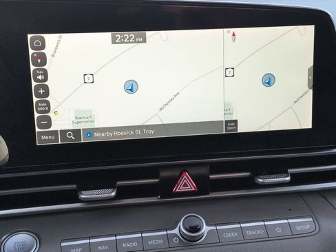 Used 2023 Hyundai Elantra SEL w/ Convenience Package image 29