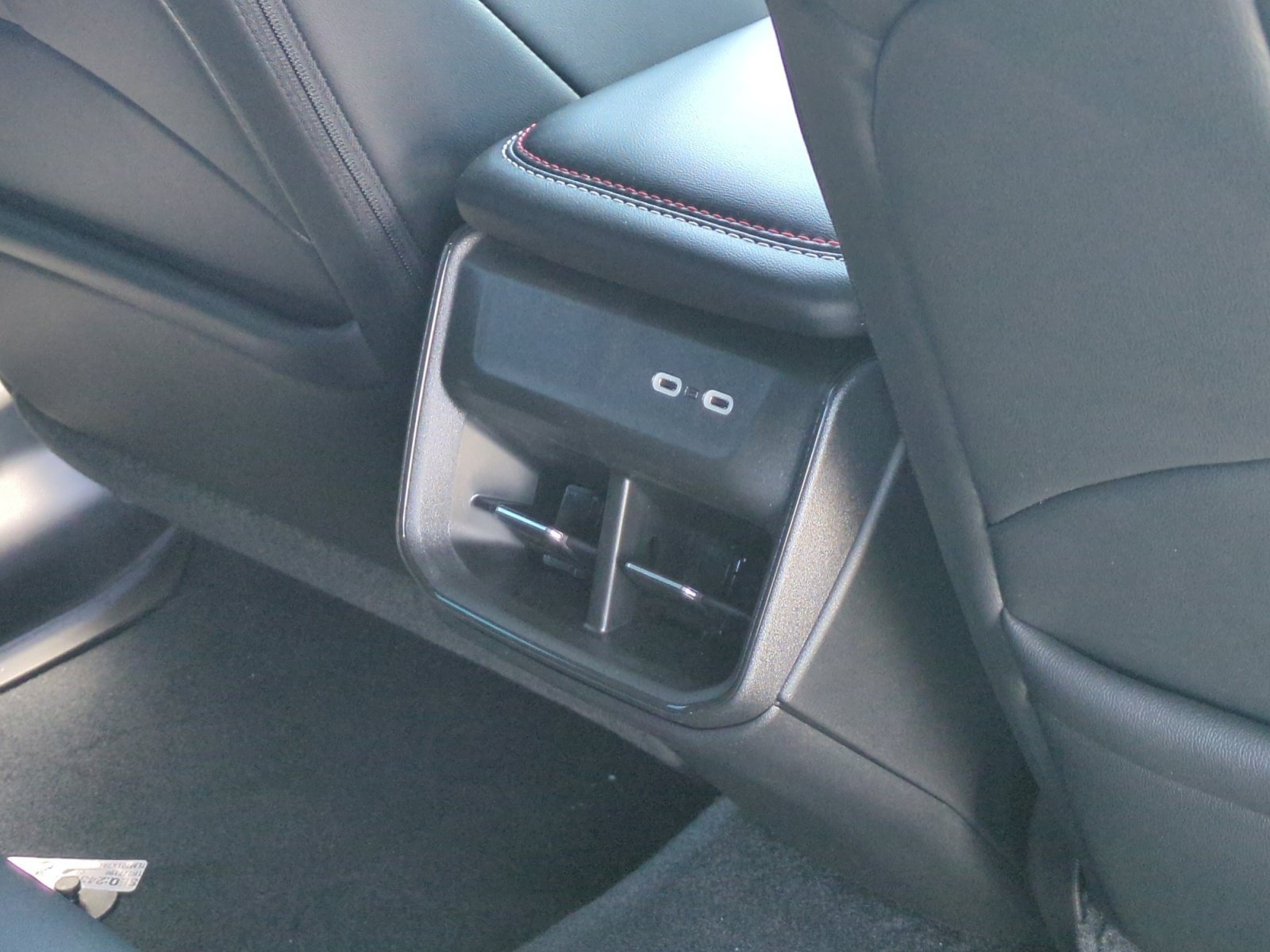 New 2026 Dodge Charger R/T w/ Driver Convenience Group AWD/4WD image 31