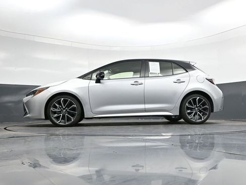 Used 2021 Toyota Corolla XSE image 34