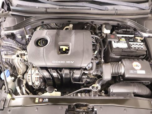 Used 2018 Hyundai Elantra SEL image 18