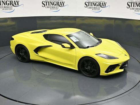Used 2022 Chevrolet Corvette Stingray Coupe w/ 1LT RWD image 18