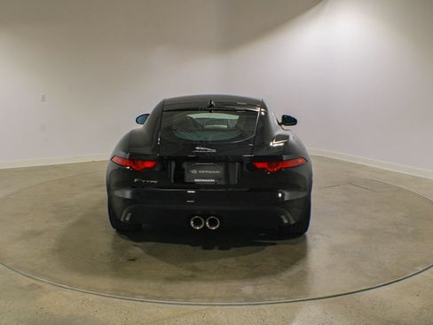 Used 2017 Jaguar F-TYPE Coupe RWD image 5