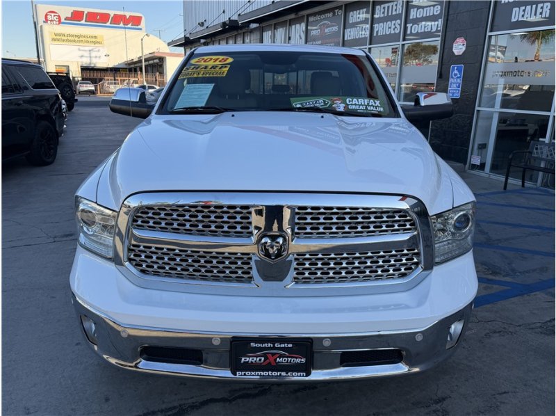 Used 2018 RAM 1500 Laramie w/ Convenience Group AWD/4WD image 9