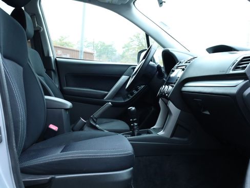 Used 2017 Subaru Forester 2.5i Premium image 20