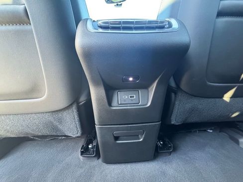 Used 2024 Cadillac XT6 Sport w/ Technology Package AWD/4WD image 27