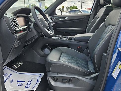 New 2025 Volkswagen Atlas Cross Sport SEL Premium R-Line image 5