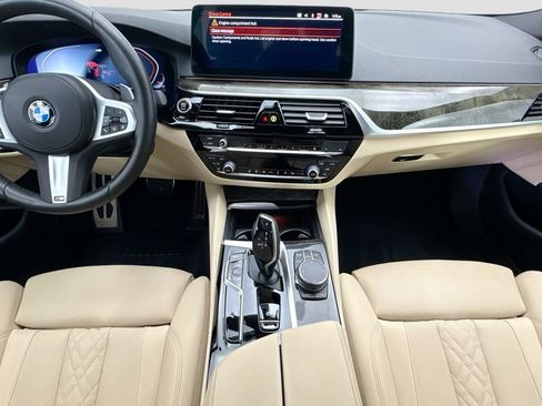 Used 2023 BMW 530i w/ M Sport Package RWD image 13