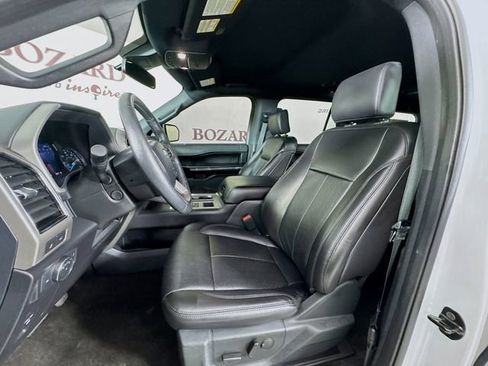 Used 2020 Ford Expedition XLT w/ Equipment Group 202A RWD image 25