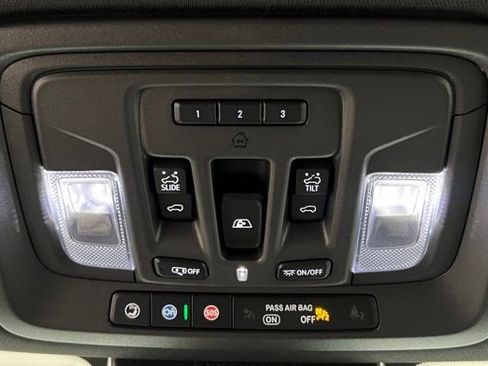 Used 2024 GMC Sierra 3500 AT4 w/ AT4 Premium Plus Package AWD/4WD image 37