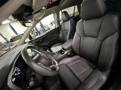 Certified 2025 Subaru Outback Limited image 15