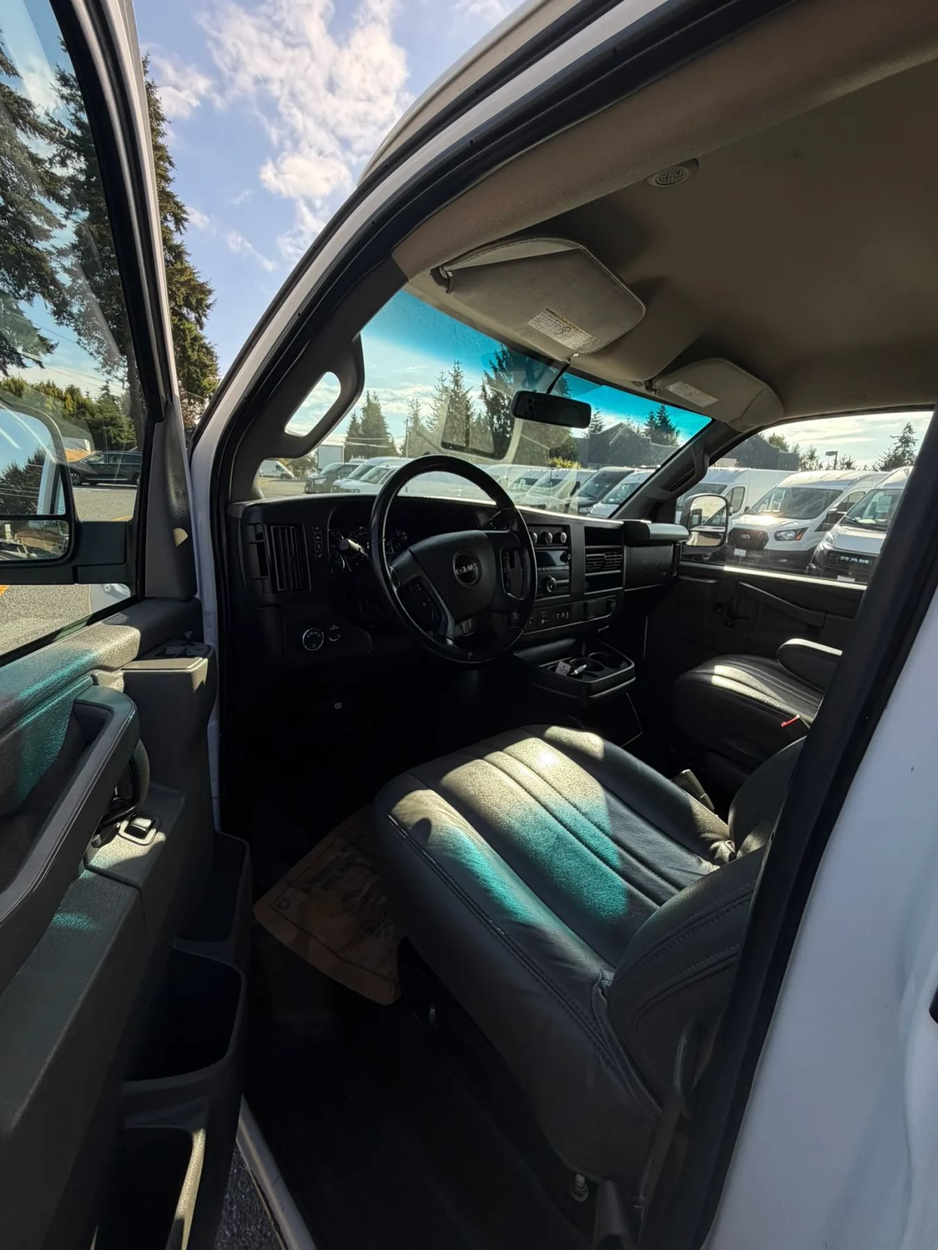 Used 2023 GMC Savana 2500 w/ Driver Convenience Package RWD image 24