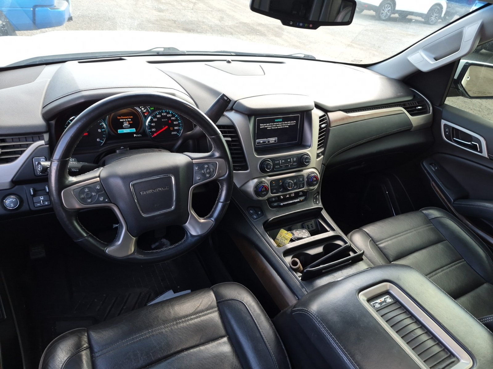 Used 2019 GMC Yukon XL Denali AWD/4WD image 7