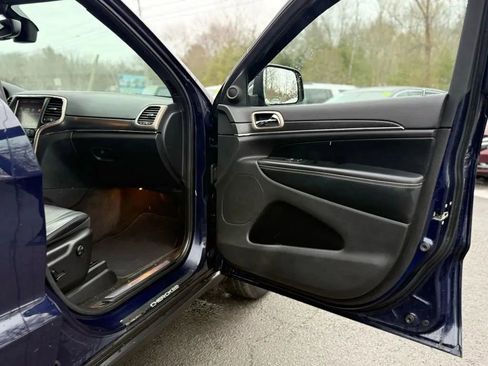 Used 2015 Jeep Grand Cherokee Limited image 23