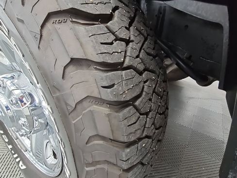 Used 2024 RAM 2500 Tradesman w/ Chrome Appearance Group image 44