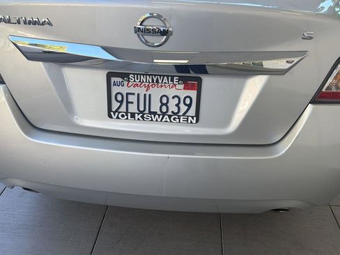 Used 2015 Nissan Altima 2.5 S w/ Power Driver Seat Package FWD image 11