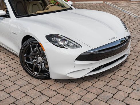 New 2025 Karma Revero Luxury RWD image 39