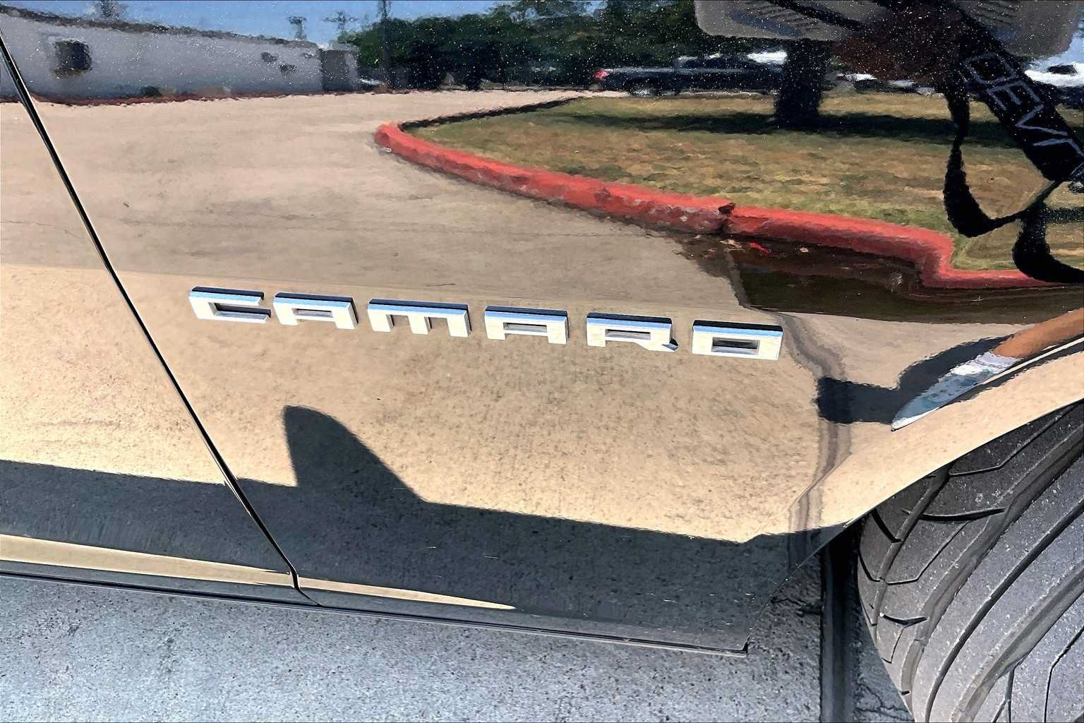 Used 2013 Chevrolet Camaro LS RWD image 11