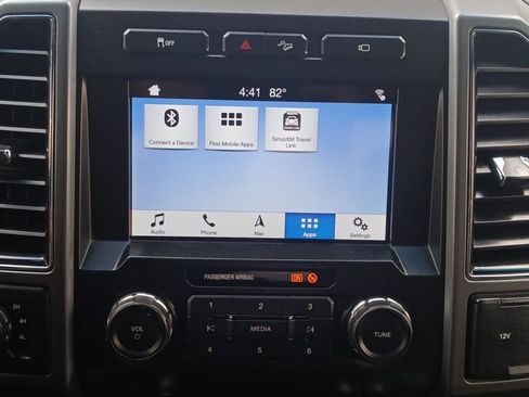 Used 2019 Ford F250 XLT w/ XLT Premium Package AWD/4WD image 8