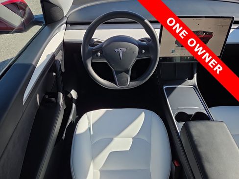 Used 2023 Tesla Model Y Long Range image 11