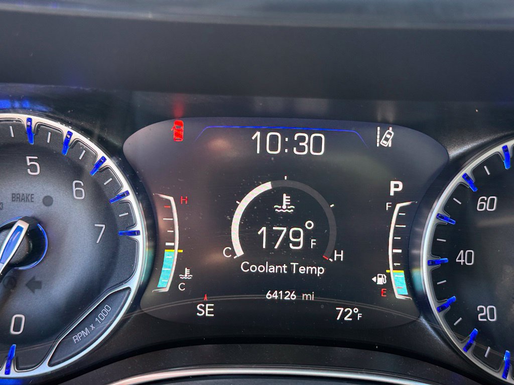 Used 2025 Chrysler Pacifica Limited FWD image 18