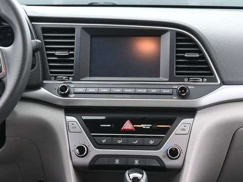 Used 2018 Hyundai Elantra SEL image 26
