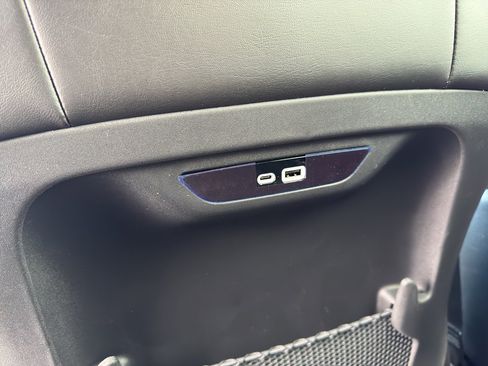 New 2026 Chrysler Pacifica Limited image 25