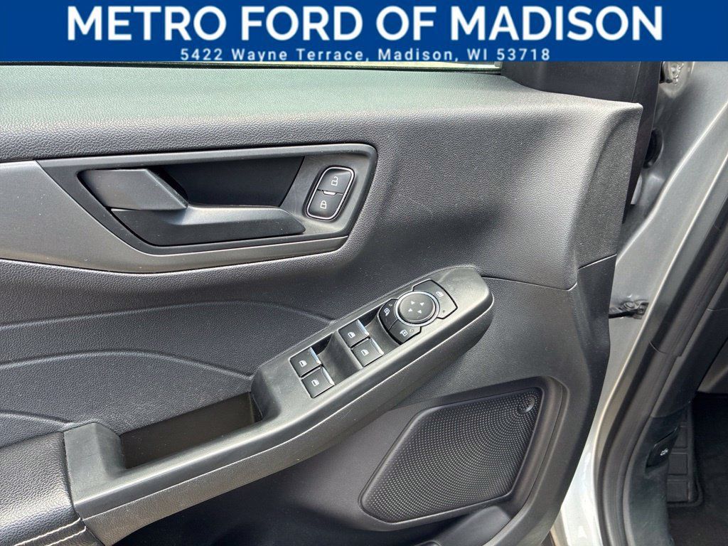 Used 2024 Ford Escape Active AWD/4WD image 10