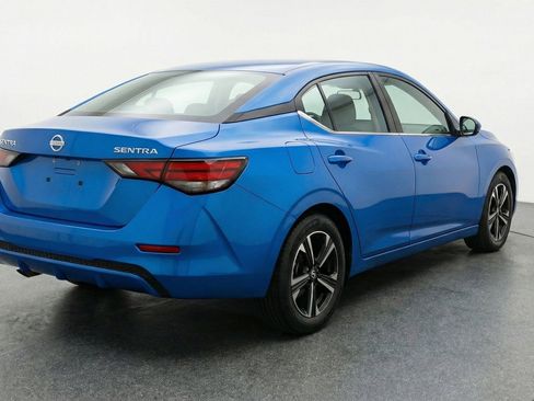 Used 2025 Nissan Sentra SV FWD image 9