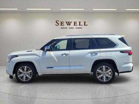 Used 2024 Toyota Sequoia Capstone image 2