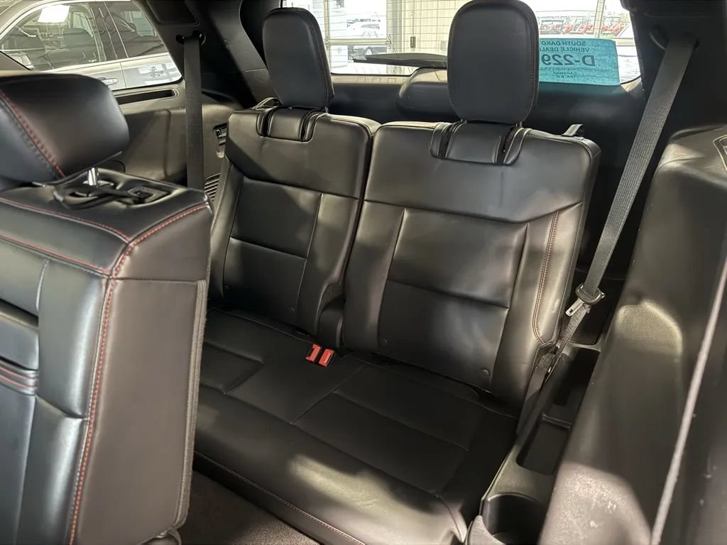 Used 2025 Ford Explorer ST-Line w/ ST-Line Street Pack AWD/4WD image 28