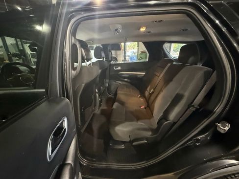 Used 2019 Dodge Durango SXT w/ 3rd Row Seating Group RWD image 13