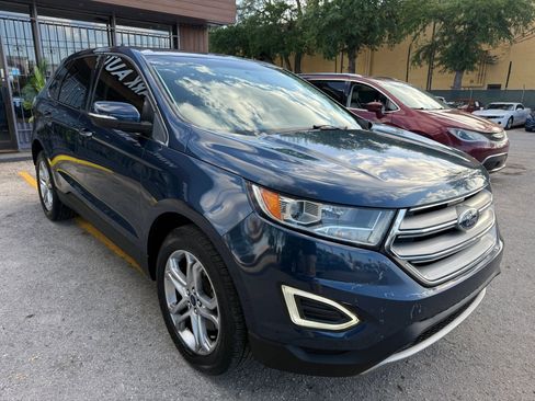 Used 2017 Ford Edge Titanium w/ Technology Package image 3