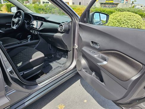 Used 2023 Nissan Kicks SV w/ Interior Electronics Package image 28