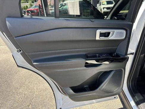 Used 2023 Ford Explorer ST w/ Equipment Group 401A AWD/4WD image 22