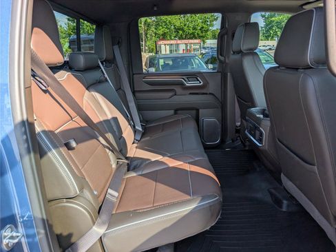 Used 2024 GMC Sierra 2500 Denali w/ Denali Reserve Package AWD/4WD image 14