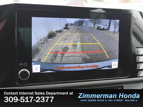 Used 2025 Toyota Camry SE image 22