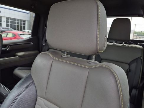 Used 2024 Chevrolet Silverado 1500 ZR2 w/ Technology Package AWD/4WD image 27