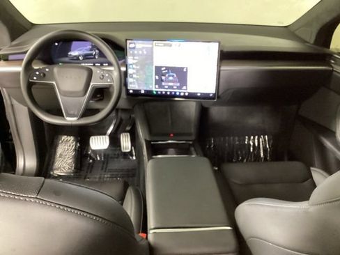 Used 2024 Tesla Model X AWD/4WD image 33