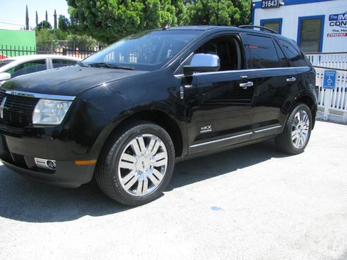 Used 2008 Lincoln MKX 2WD image 2