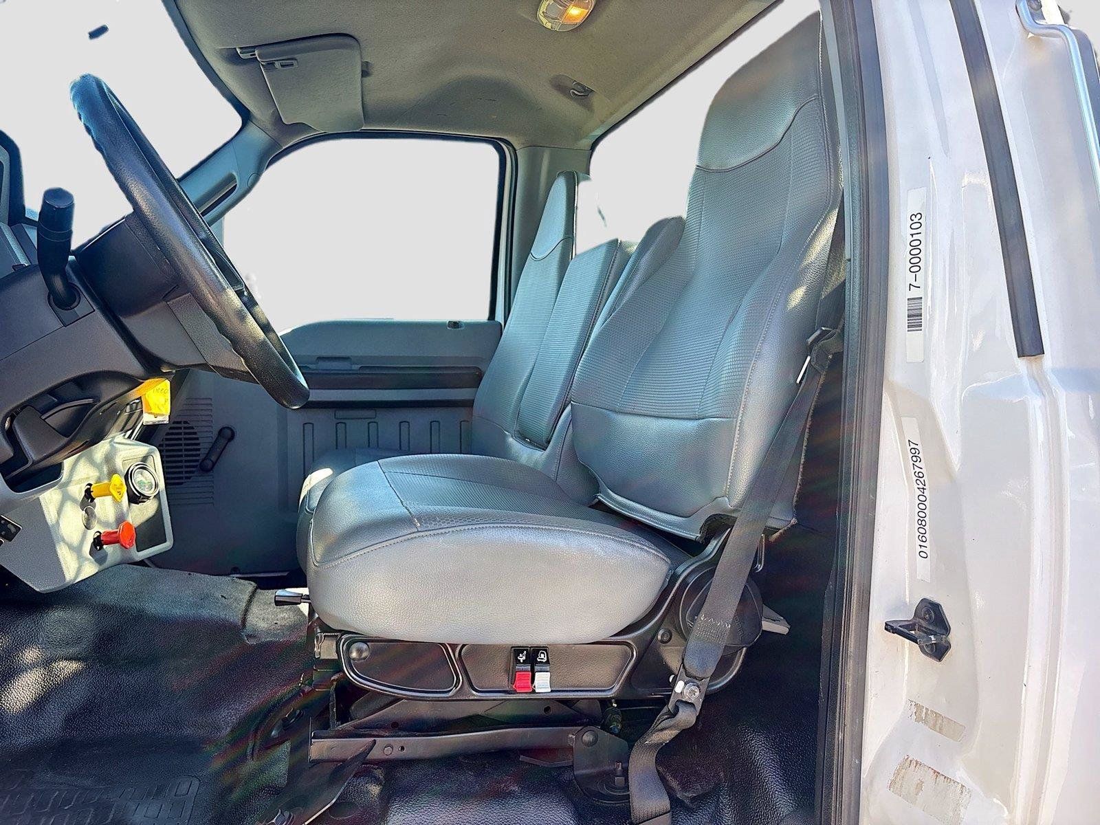 Used 2019 Ford F750 2WD Regular Cab Super Duty image 18