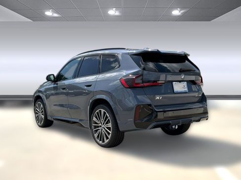 Used 2026 BMW X1 xDrive28i w/ Technology Package AWD/4WD image 3