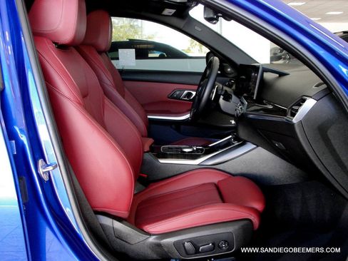 Used 2024 BMW 330i Sedan w/ M Sport Package RWD image 3