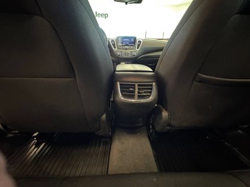 Used 2024 Chevrolet Malibu LT FWD image 24
