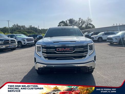 Used 2025 GMC Sierra 1500 SLT w/ SLT Premium Plus Package AWD/4WD image 3