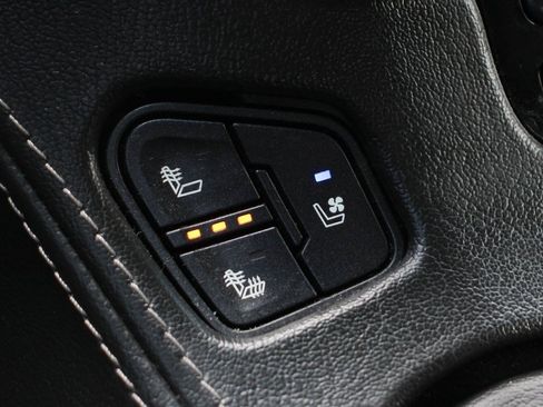 Used 2019 GMC Yukon Denali w/ Open Road Package image 38