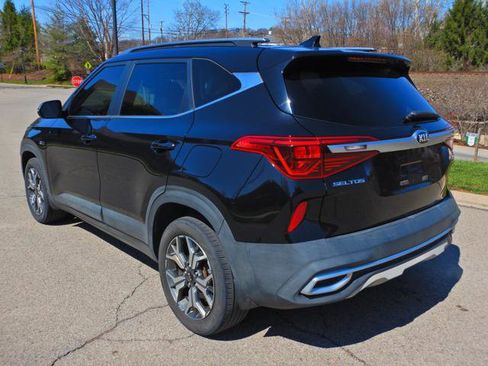 Used 2021 Kia Seltos EX image 6
