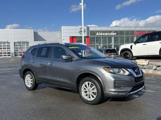 Used 2018 Nissan Rogue SV video 1